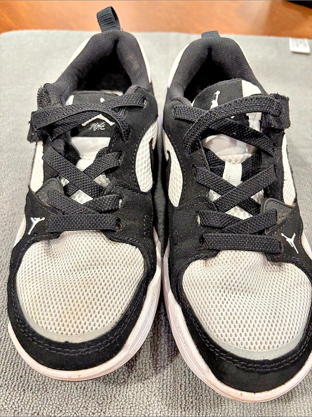 Nike Jordan 1 Low Black & White US 2Y